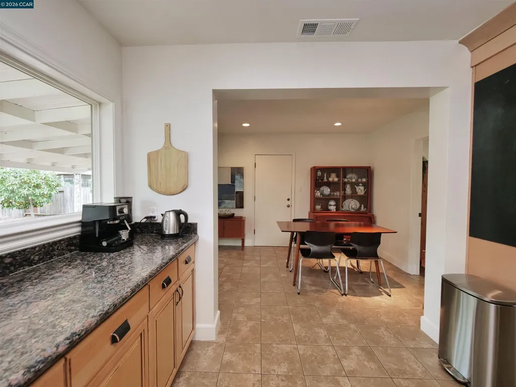 1260 Apple Drive Concord CA 94518