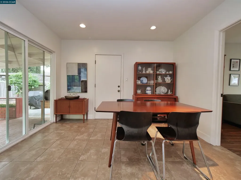 1260 Apple Drive Concord CA 94518