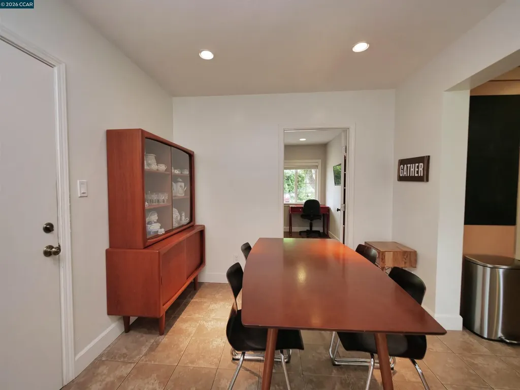 1260 Apple Drive Concord CA 94518