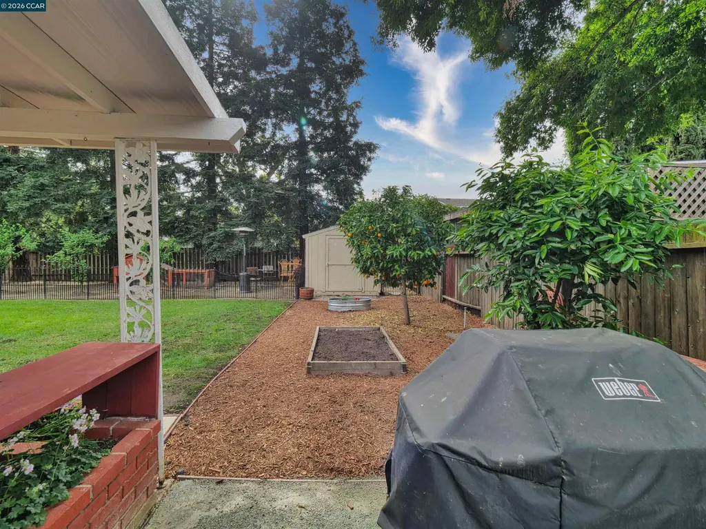 1260 Apple Drive Concord CA 94518