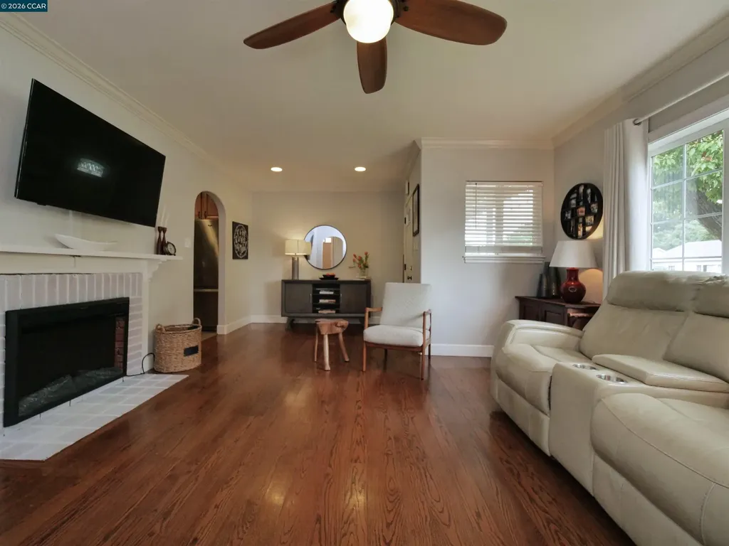 1260 Apple Drive Concord CA 94518