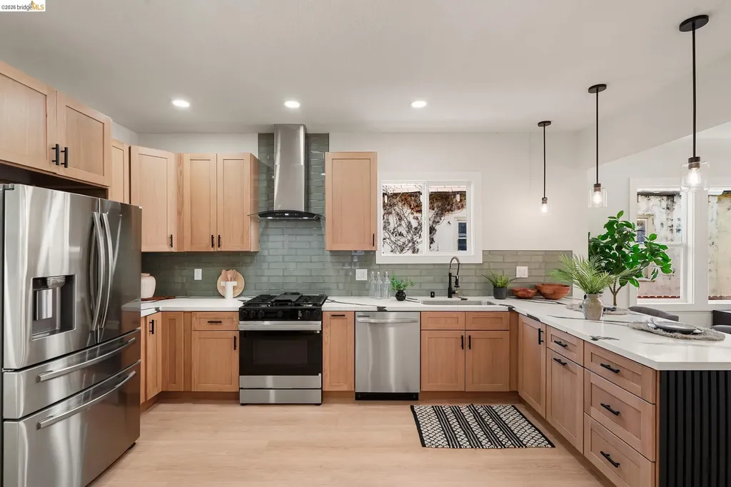 760 53rd Street Oakland CA 94609