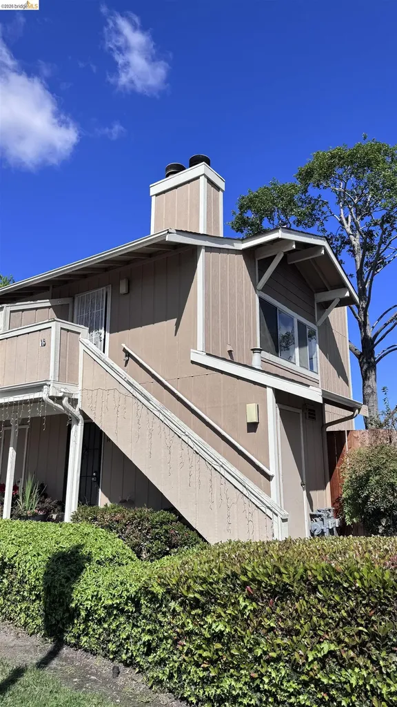 23 Raintree Court Hayward CA 94544