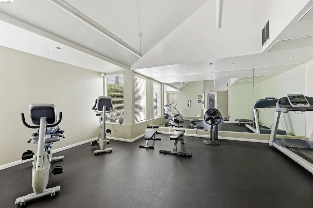 535 Pierce Albany CA 94706