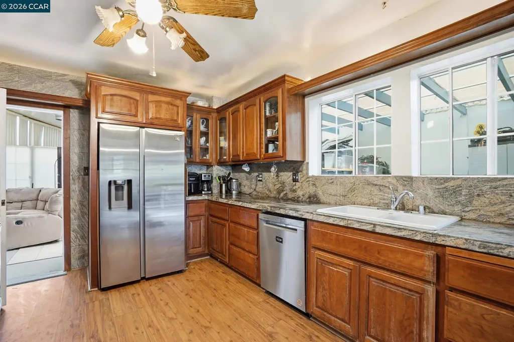1035 Santa Fe Avenue Martinez CA 94553