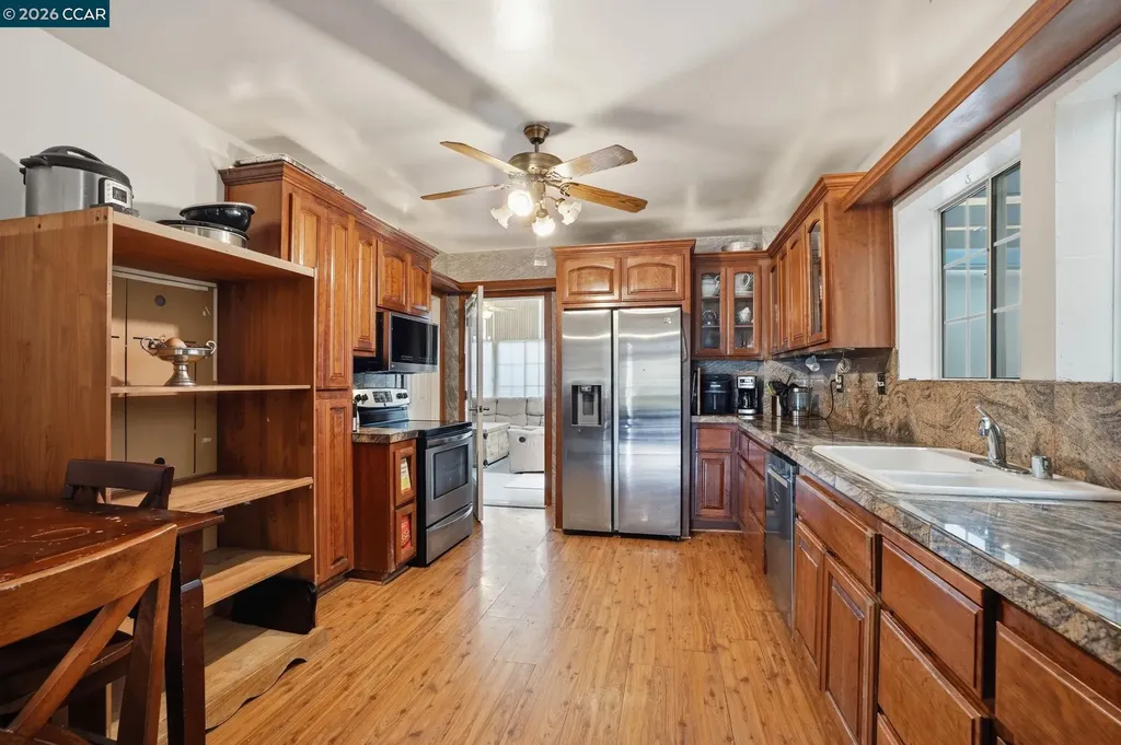1035 Santa Fe Avenue Martinez CA 94553