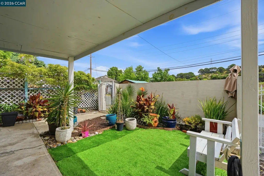 1035 Santa Fe Avenue Martinez CA 94553