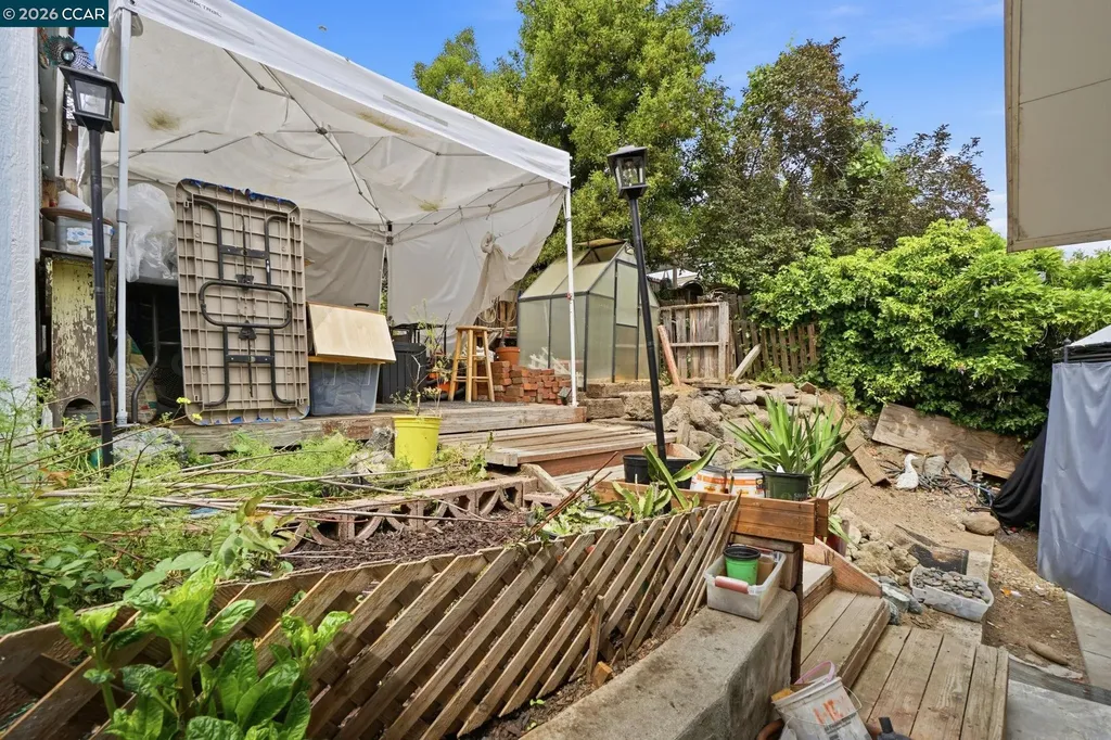 1035 Santa Fe Avenue Martinez CA 94553