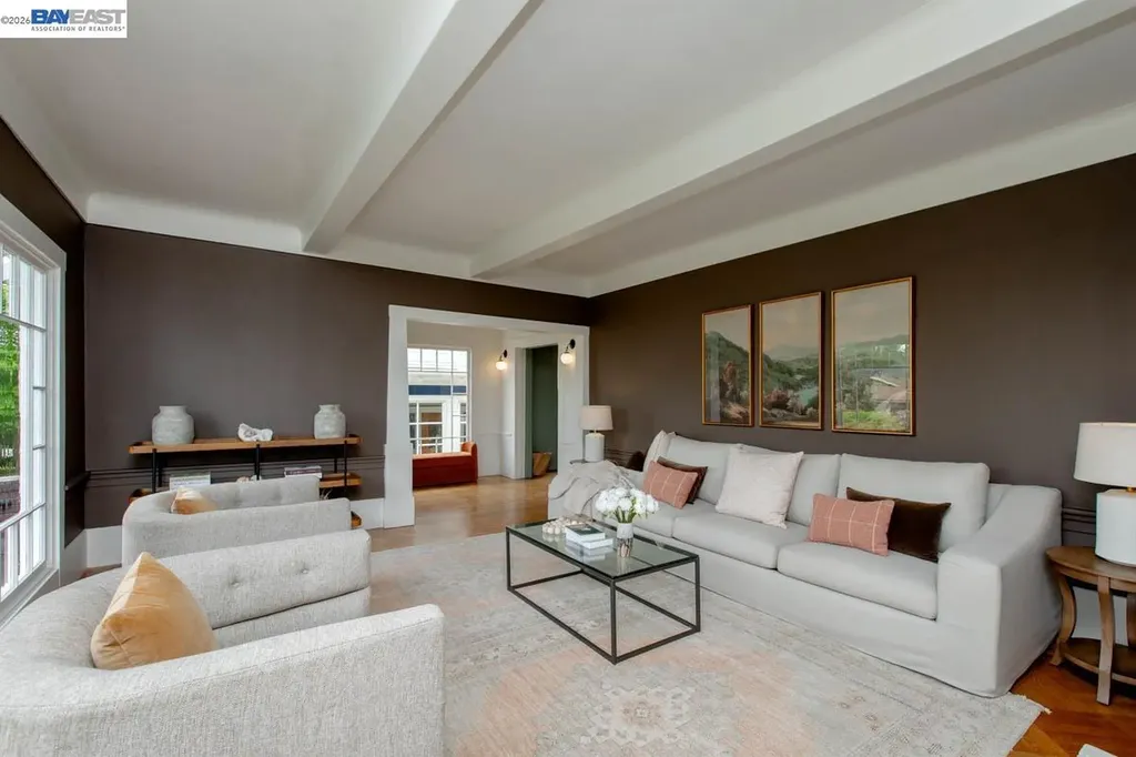 1716 Santa Clara Avenue Alameda CA 94501