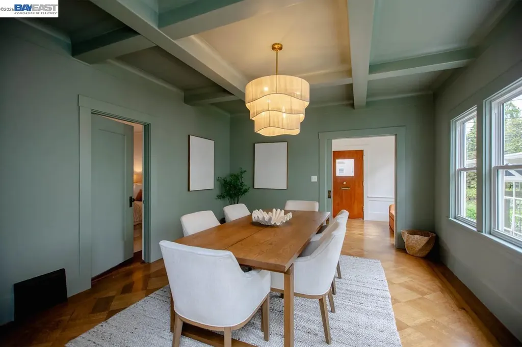 1716 Santa Clara Avenue Alameda CA 94501