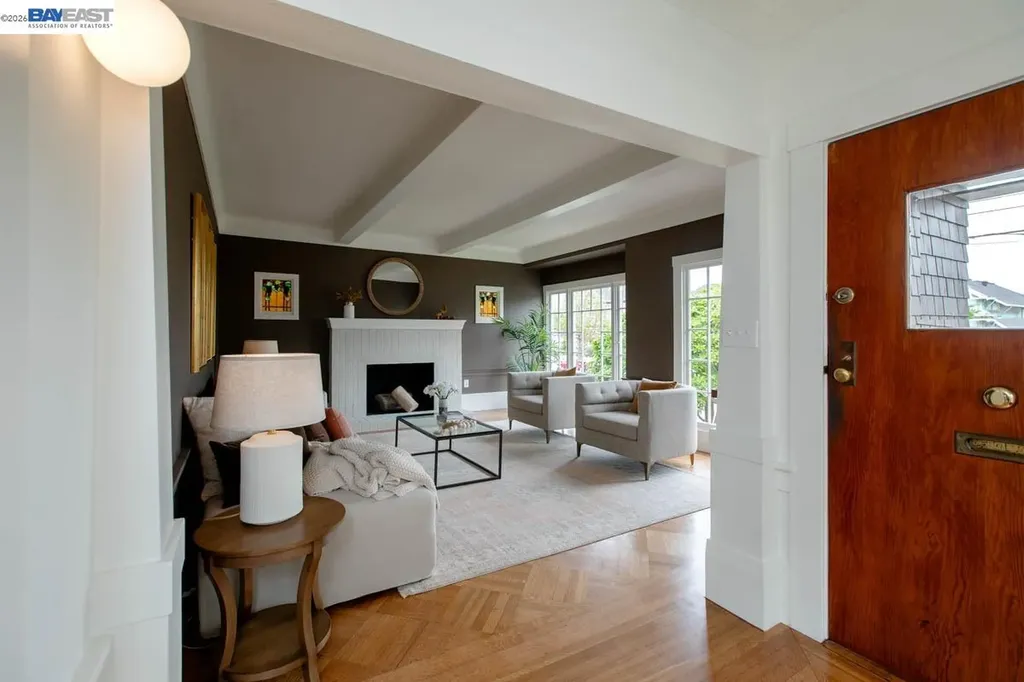 1716 Santa Clara Avenue Alameda CA 94501