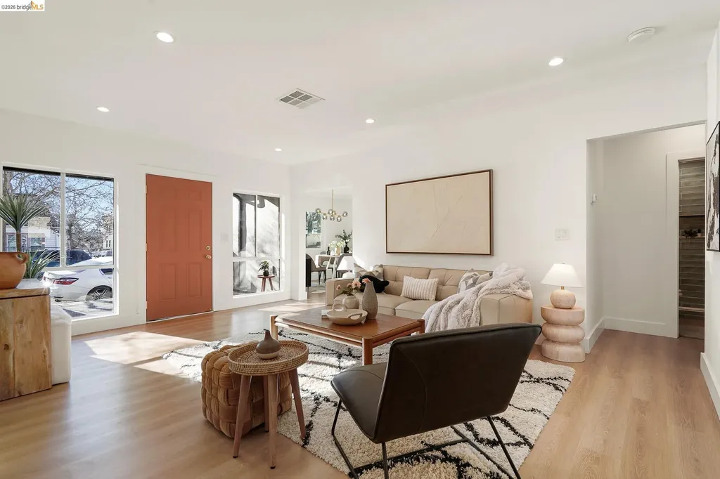 2151 Santa Rita Street Oakland CA 94601