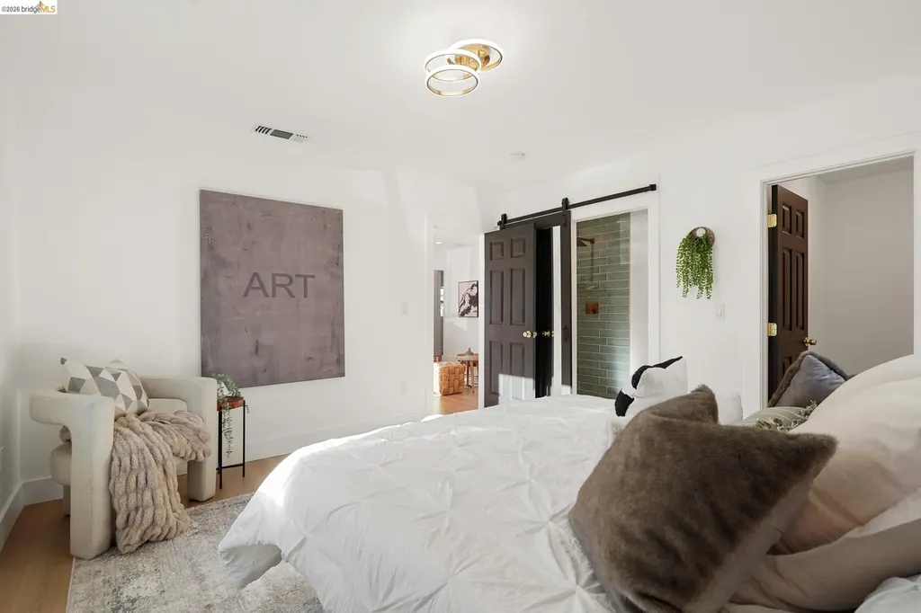 2151 Santa Rita Street Oakland CA 94601