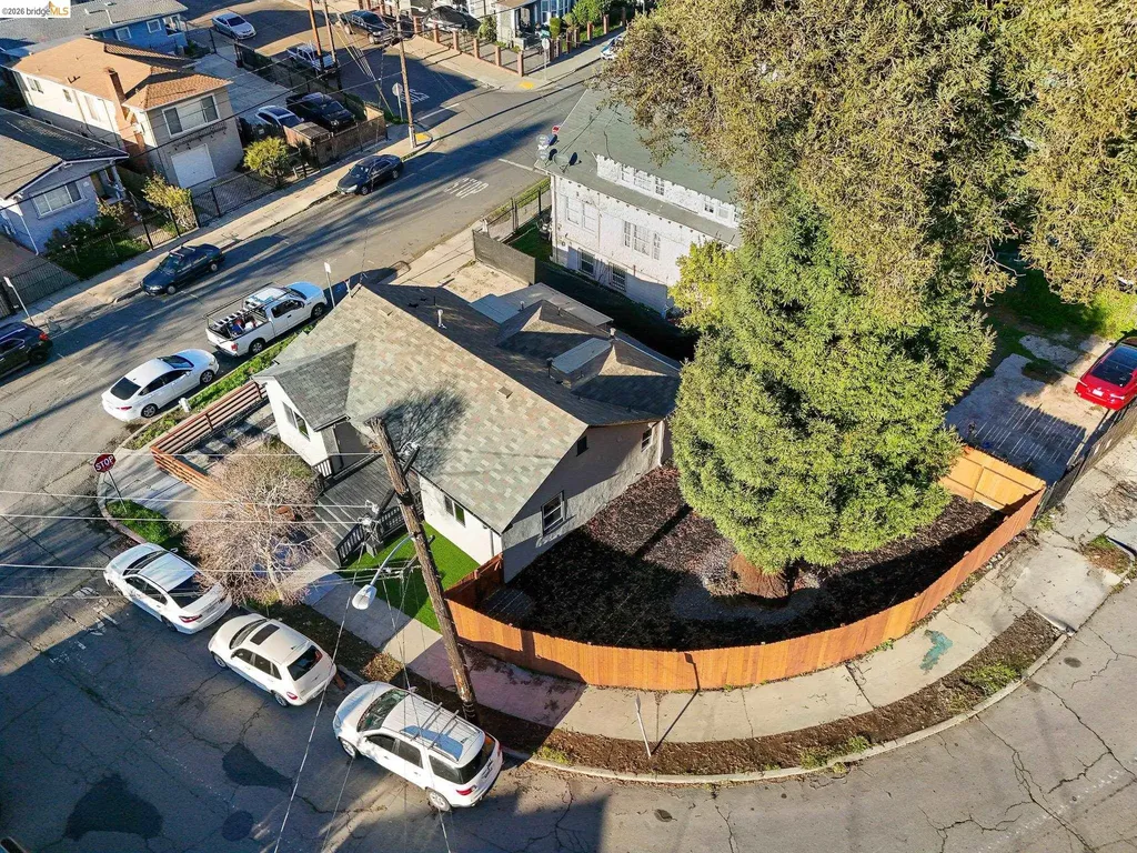 2151 Santa Rita Street Oakland CA 94601