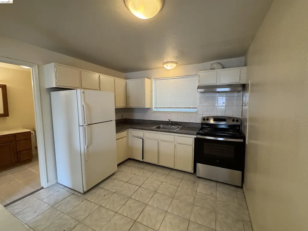 2151 24th Street Oakland CA 94606