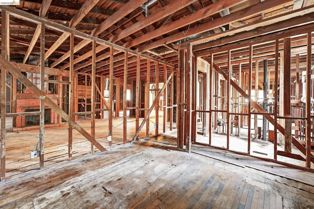 3216 Belmont Way Alameda CA 94502