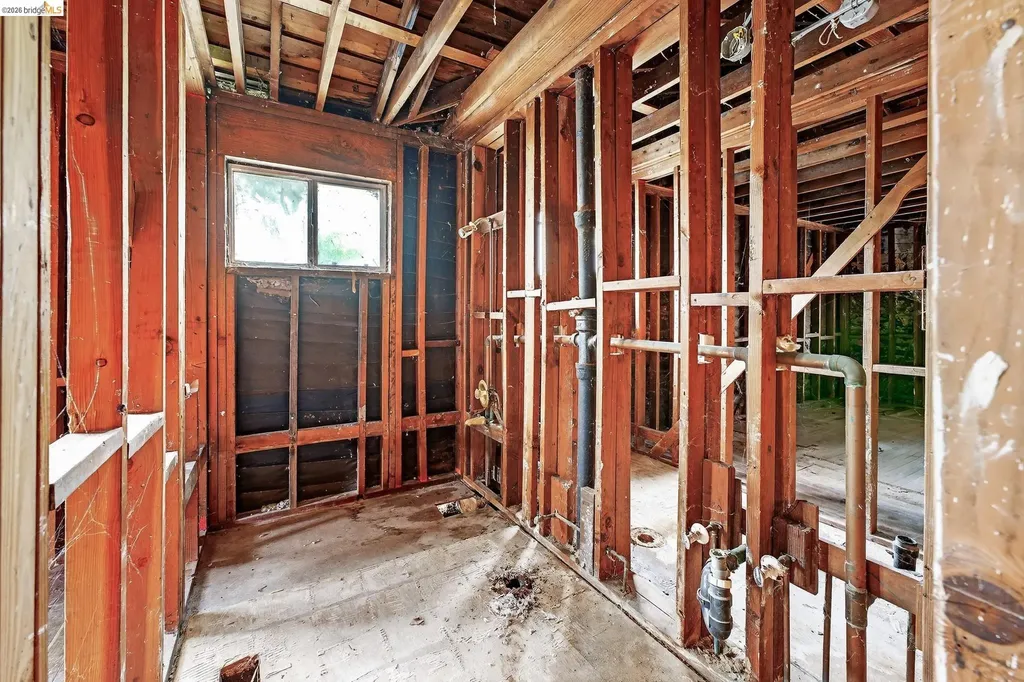 3216 Belmont Way Alameda CA 94502