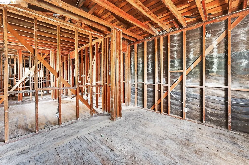 3216 Belmont Way Alameda CA 94502