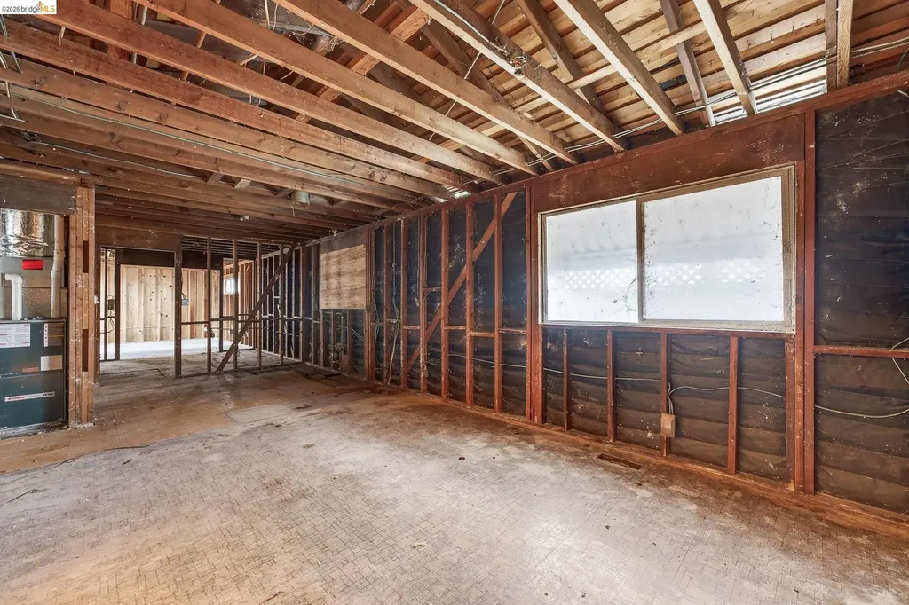 3216 Belmont Way Alameda CA 94502