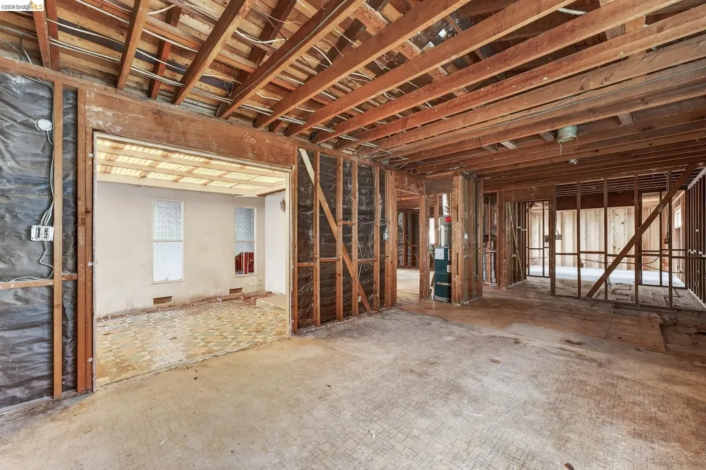 3216 Belmont Way Alameda CA 94502