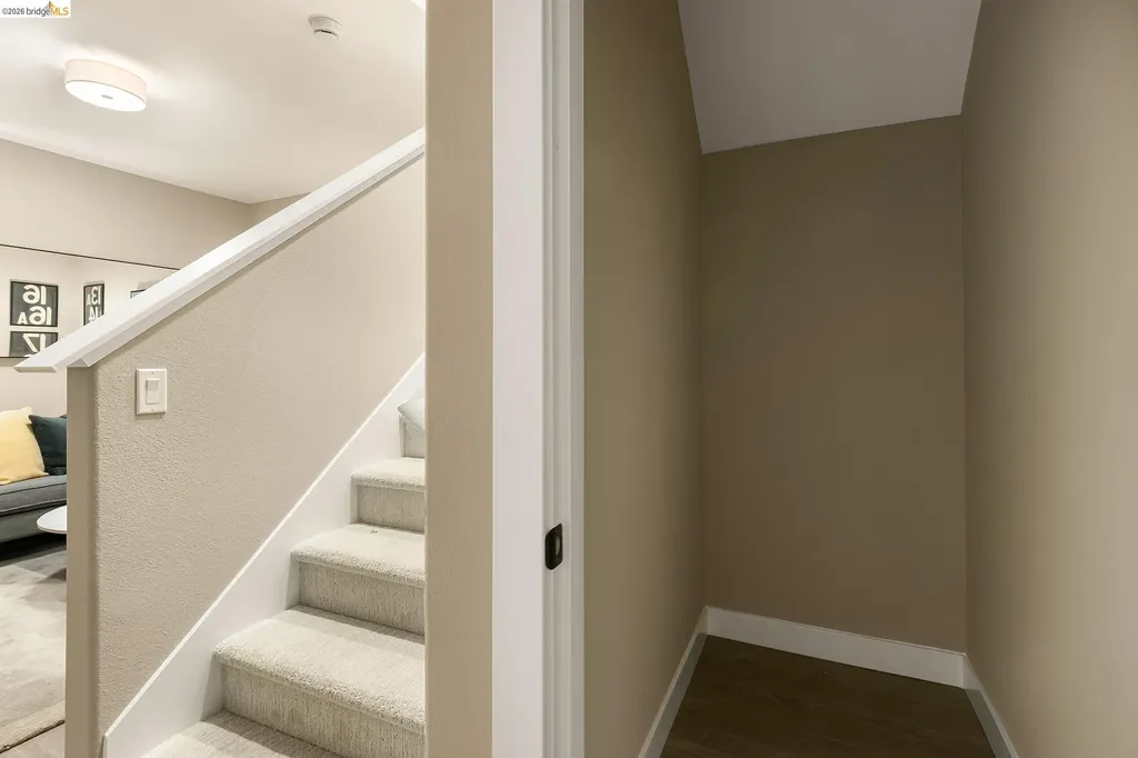 28924 Parkridge Loop Hayward CA 94544