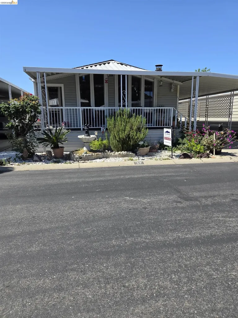 17 Bradley Lane Antioch CA 94509