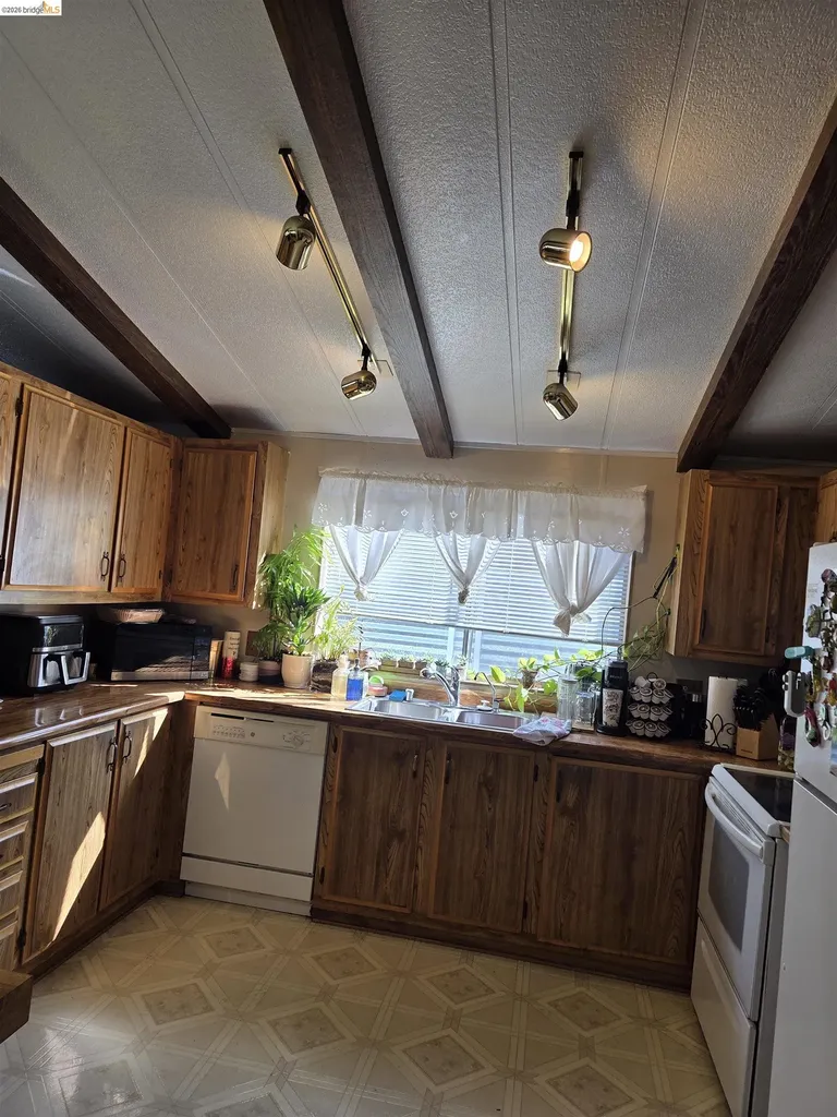 17 Bradley Lane Antioch CA 94509