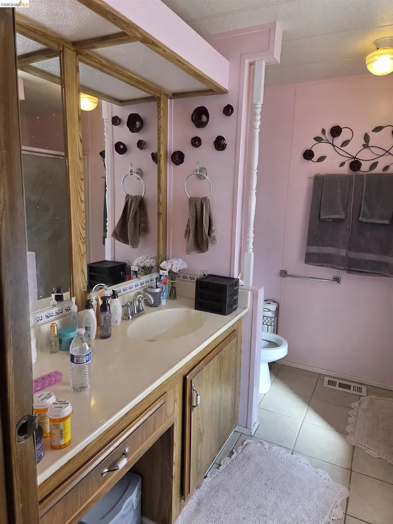 17 Bradley Lane Antioch CA 94509