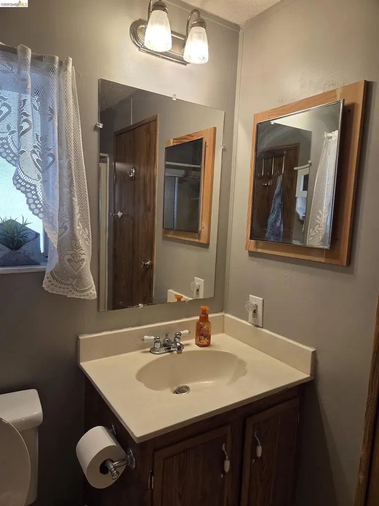 17 Bradley Lane Antioch CA 94509