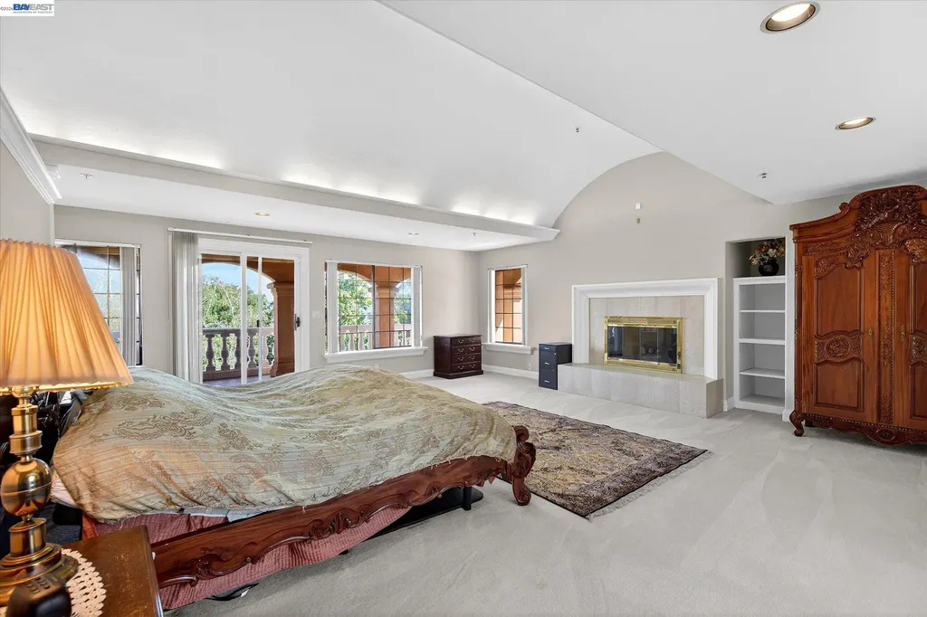 9500 Santos Ranch Road Pleasanton CA 94588