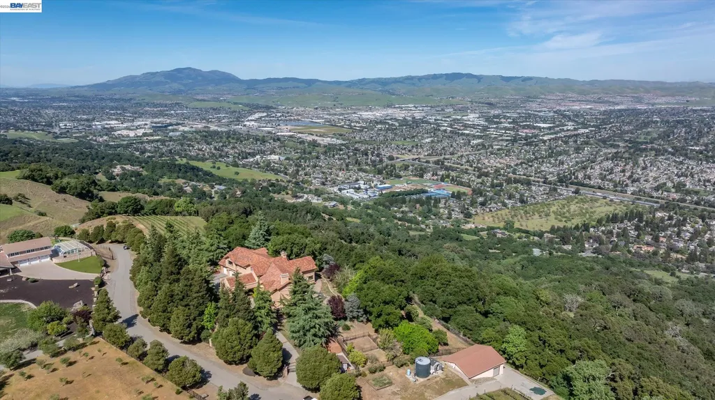 9500 Santos Ranch Road Pleasanton CA 94588