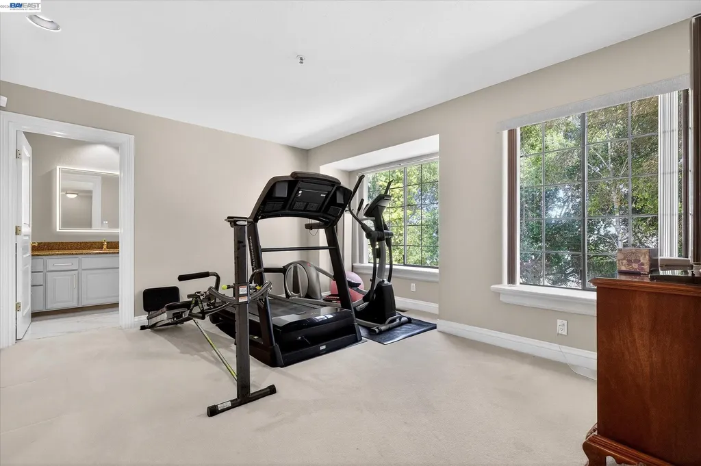 9500 Santos Ranch Road Pleasanton CA 94588