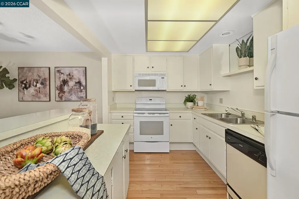 1305 Singingwood Court Walnut Creek CA 94595