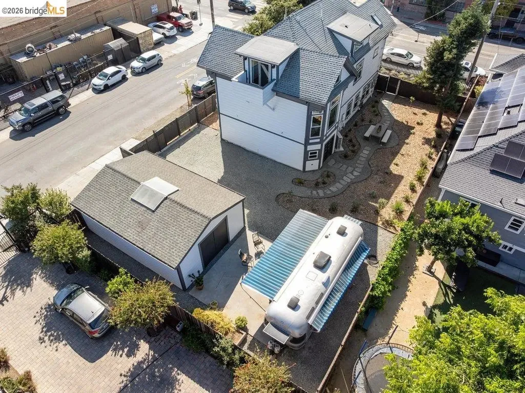2602 Adeline Street Oakland CA 94607