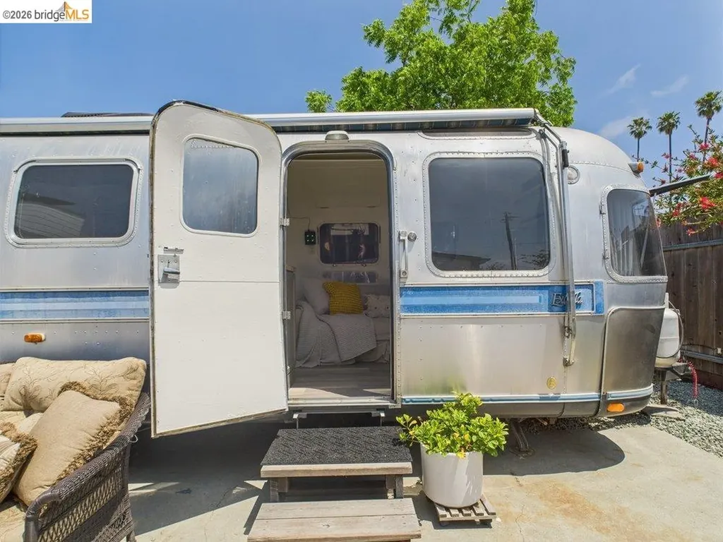 2602 Adeline Street Oakland CA 94607