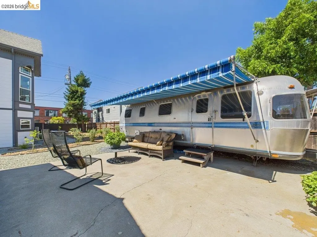 2602 Adeline Street Oakland CA 94607