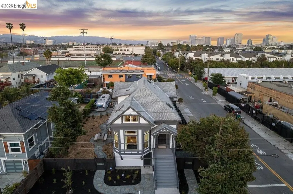 2602 Adeline Street Oakland CA 94607