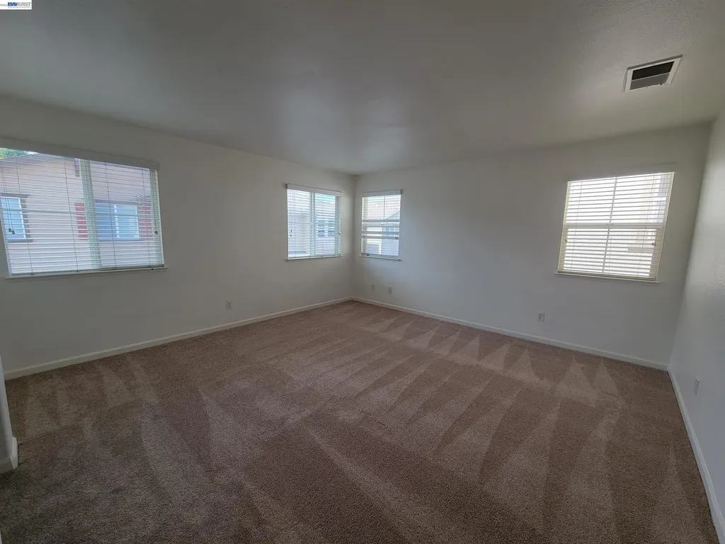 313 Turnstone Circle Pittsburg CA 94565