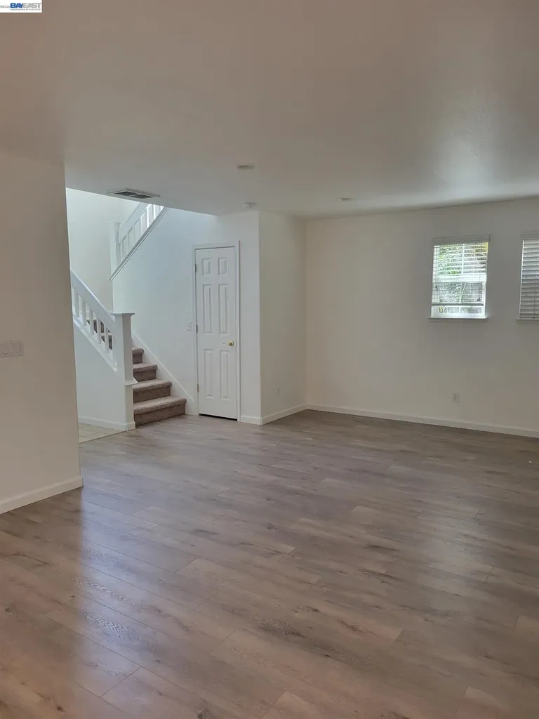 313 Turnstone Circle Pittsburg CA 94565