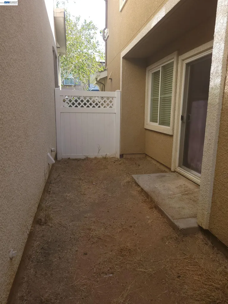 313 Turnstone Circle Pittsburg CA 94565