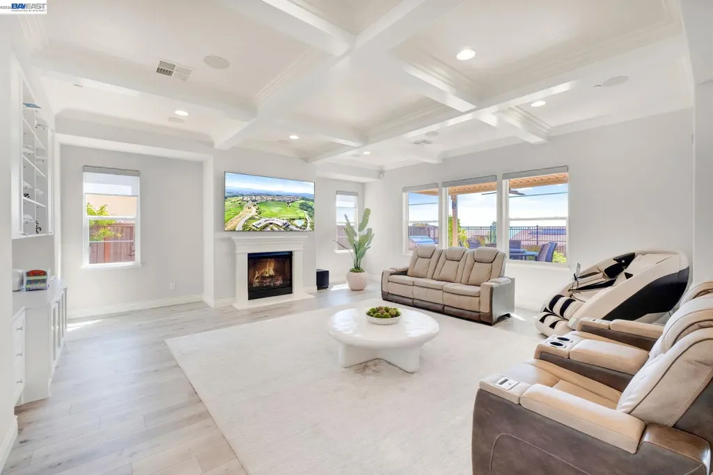 128 Dunfirth Court Hayward CA 94542