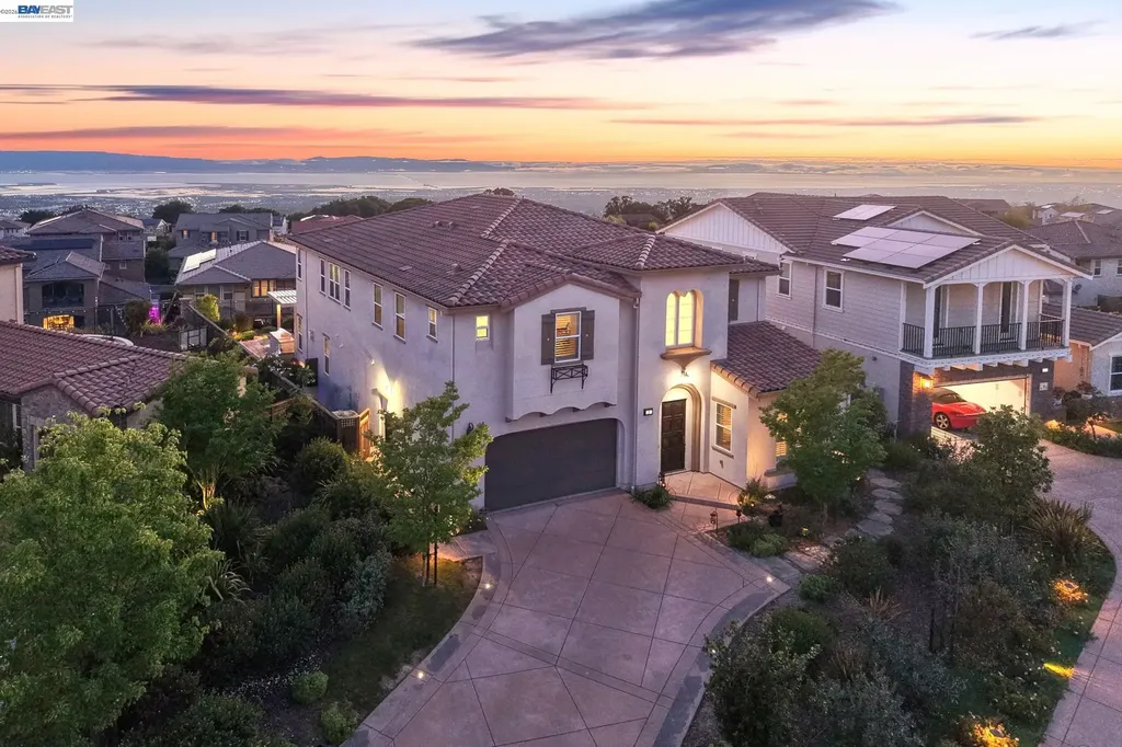 128 Dunfirth Court Hayward CA 94542