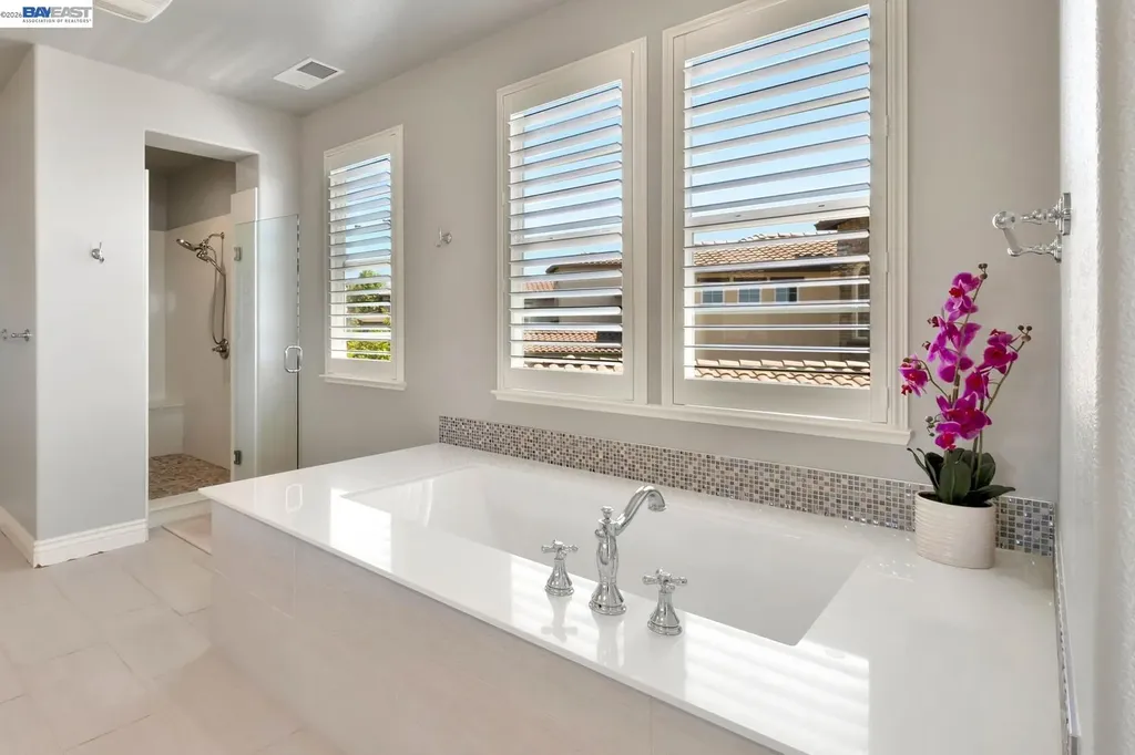 128 Dunfirth Court Hayward CA 94542
