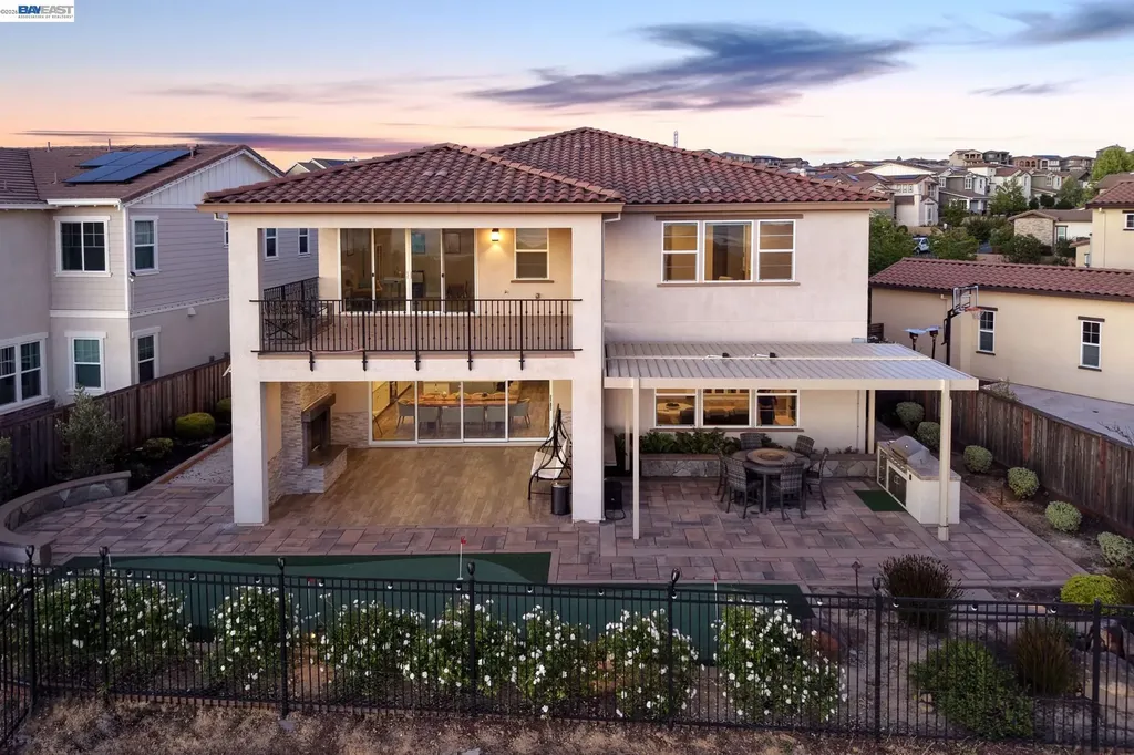 128 Dunfirth Court Hayward CA 94542