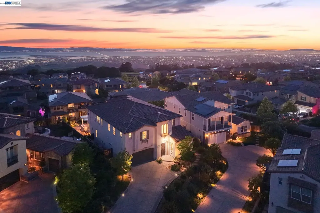 128 Dunfirth Court Hayward CA 94542