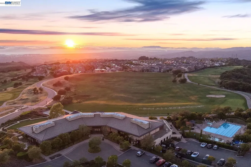 128 Dunfirth Court Hayward CA 94542