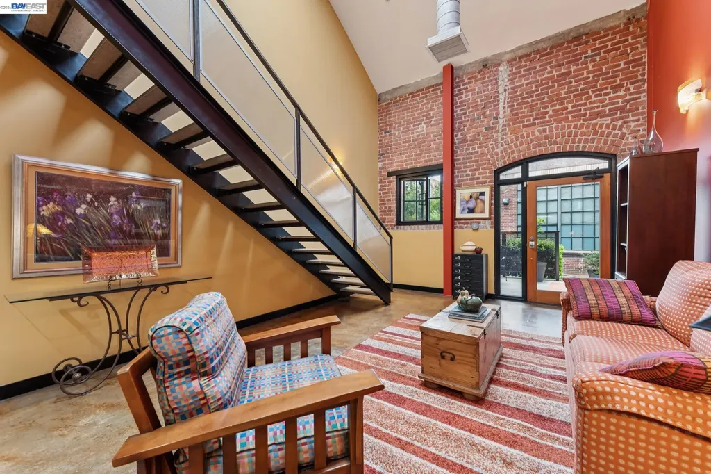 425 11th Street Oakland CA 94606