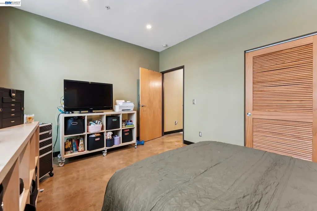 425 11th Street Oakland CA 94606