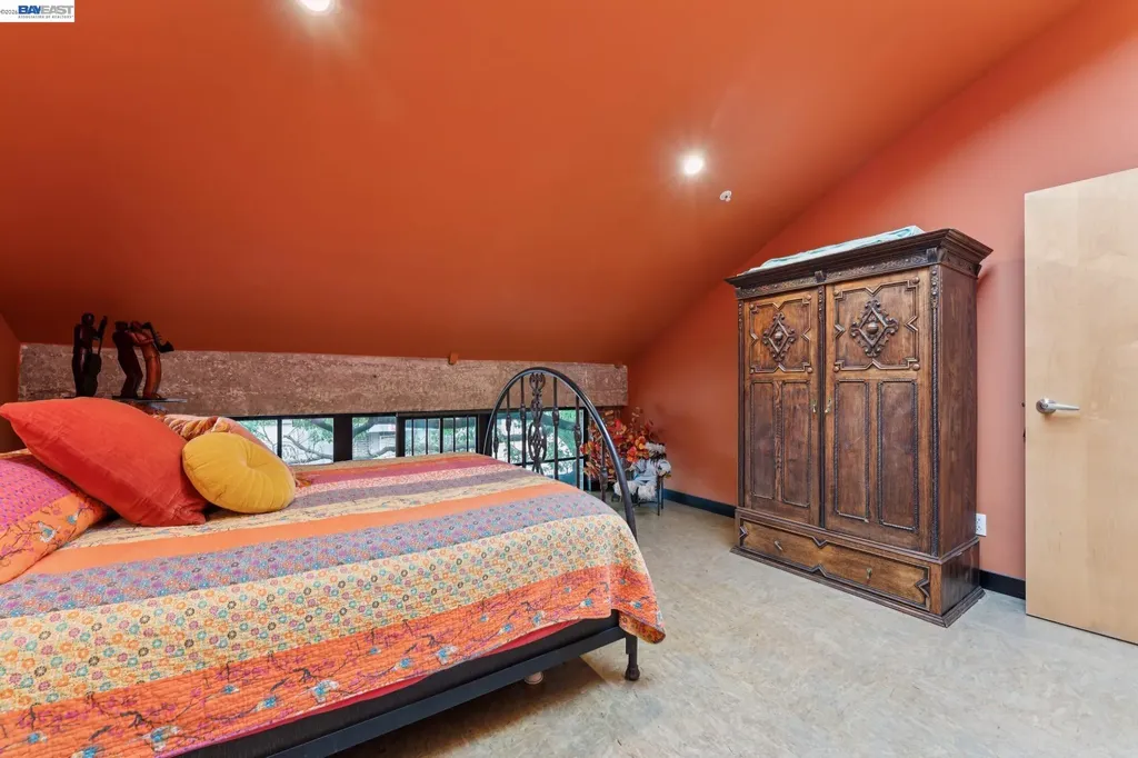 425 11th Street Oakland CA 94606