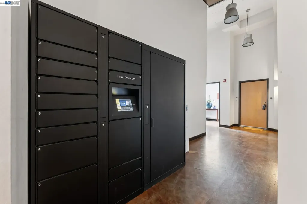 425 11th Street Oakland CA 94606